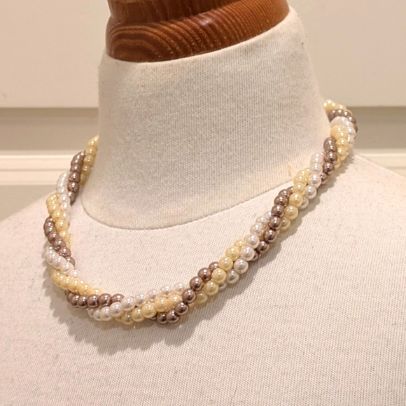 90s Three Strand Twist Faux Pearl Adjustable Length Choker Necklace - Picture 2 of 6